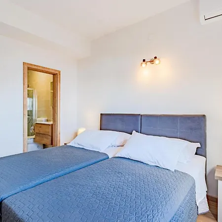 Cozy In Kneze With House Sea View Apartment Pupnat