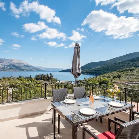 Lovely In Kneze With Kitchen Apartmán *