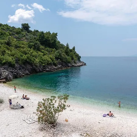 Amazing In Kneze With Wifi Pupnat