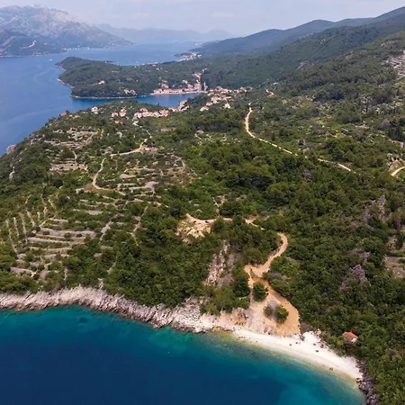 Appartement Amazing In Kneze With Wifi Pupnat