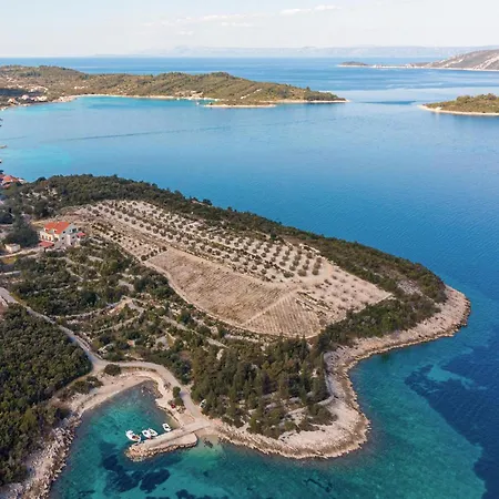 公寓 Amazing In Kneze With Wifi *