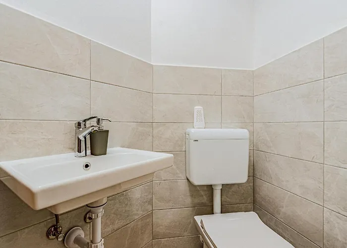 Apartmán Amazing In Kneze With Wifi *