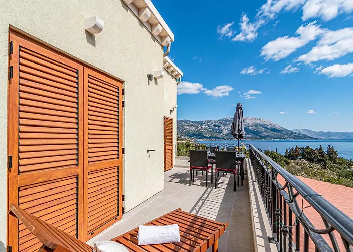 Amazing In Kneze With Wifi *